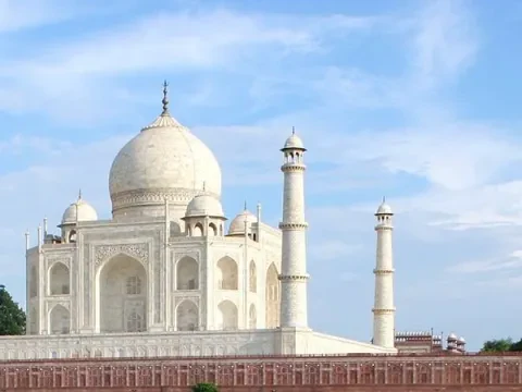 India and Nepal Tour Package : India & Nepal Adventure: A Journey of Culture, Heritage & Scenic Beauty