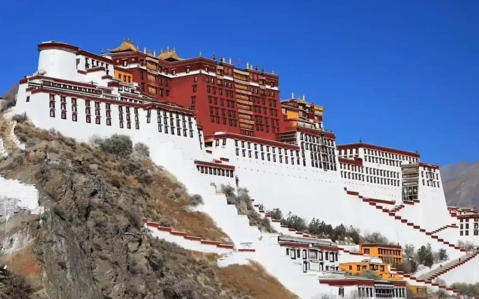 Why Tibet’s Natural and Spiritual Wonders Attract Pilgrims Worldwide
