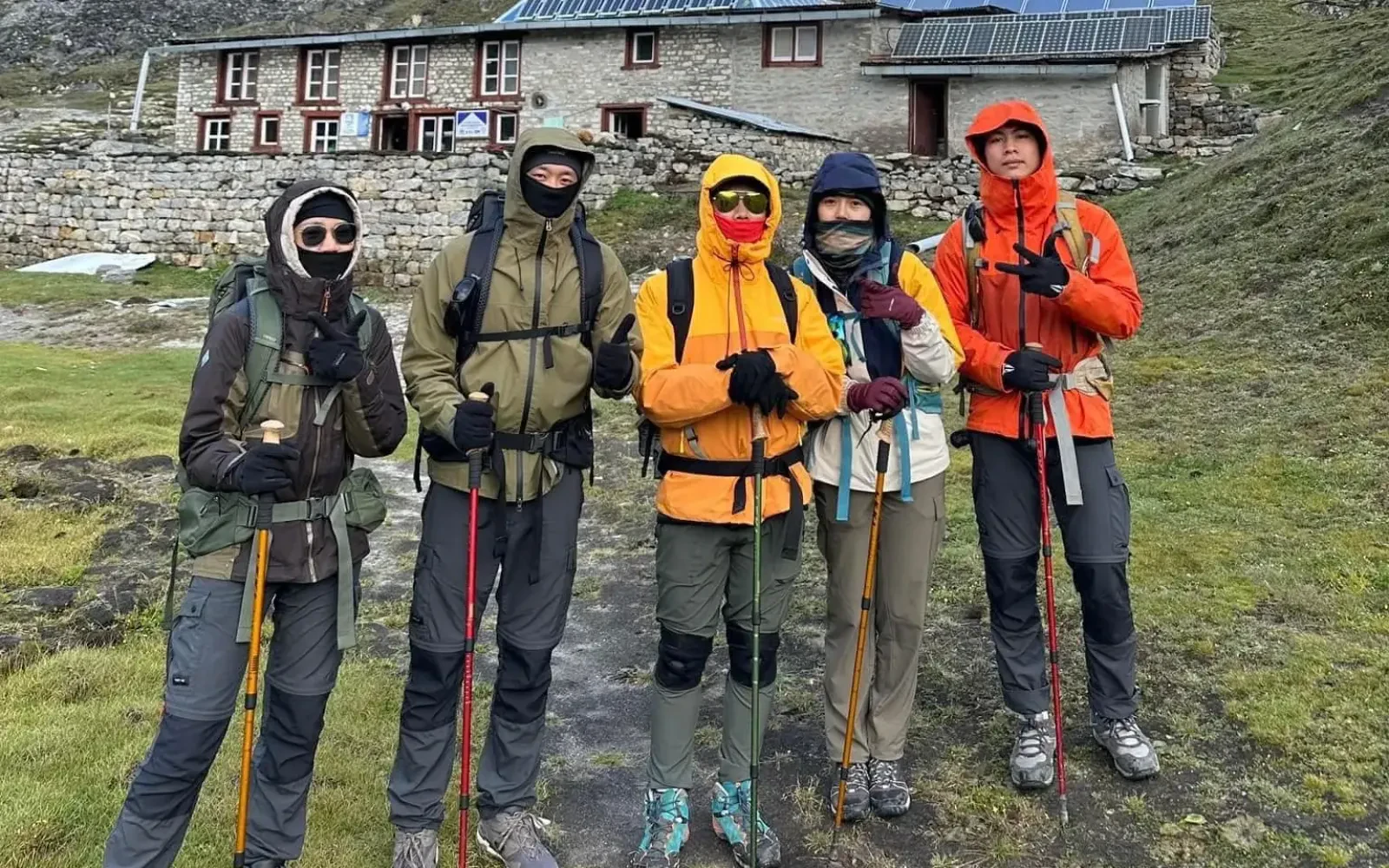 Nepal trekking clothing guide-How to dress for high-altitude trekking