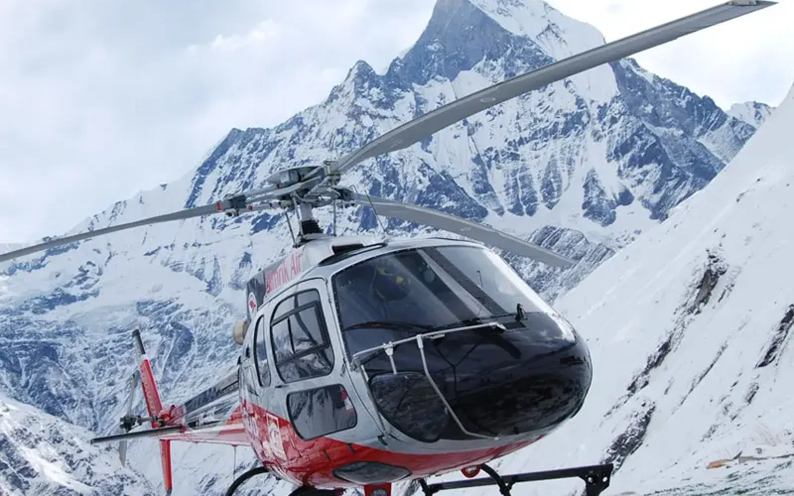Everest Base Camp Helicopter Tour: A Luxury Scenic Flight Over the Himalayas