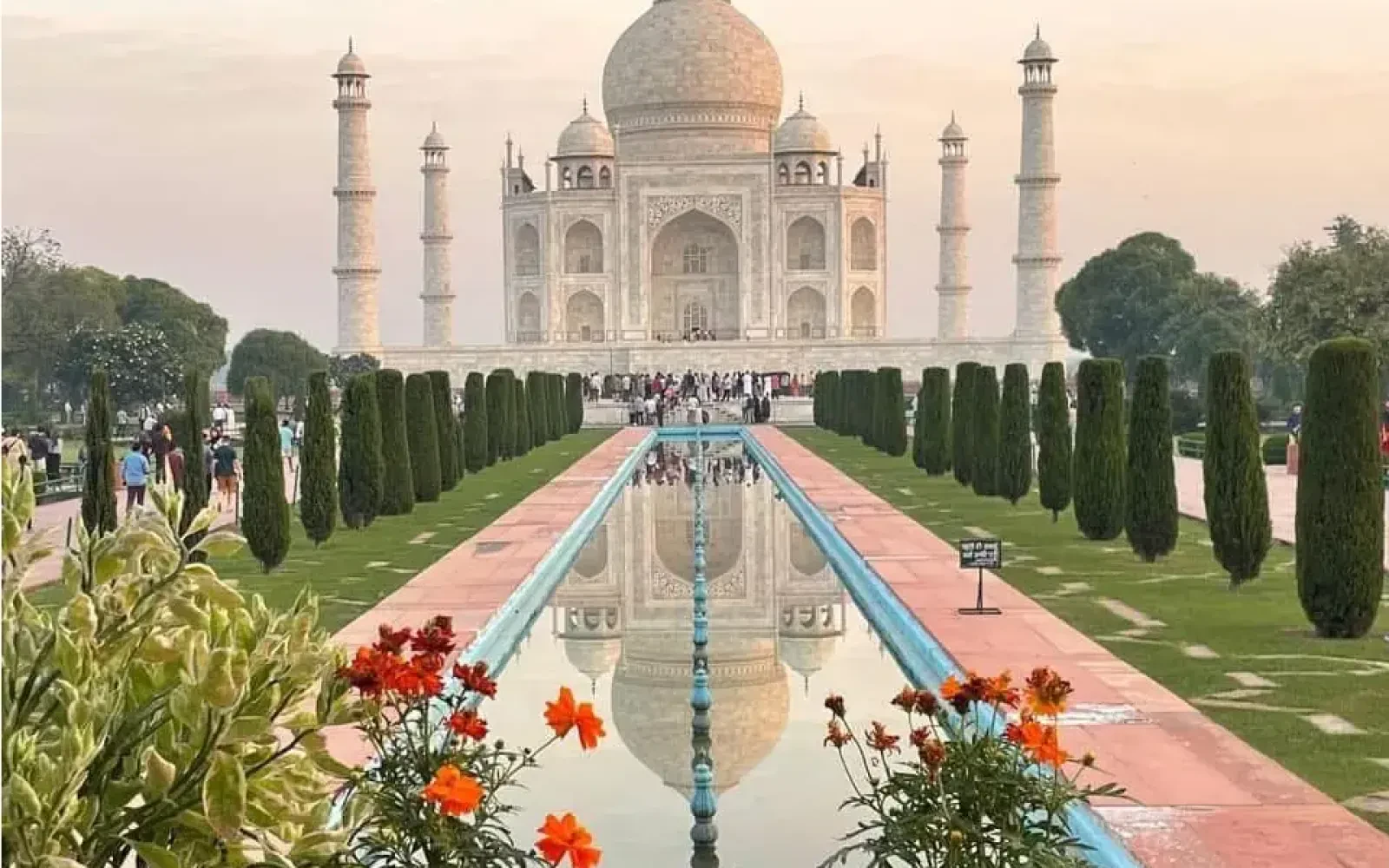 Explorer India and Nepal : Premium India & Nepal