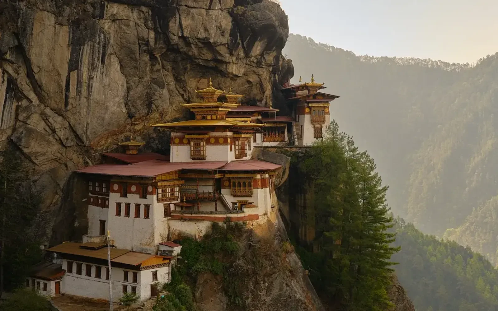 Bhutan and Nepal: Heart of the Himalaya – 10 Days Luxury Tour via Odea Services