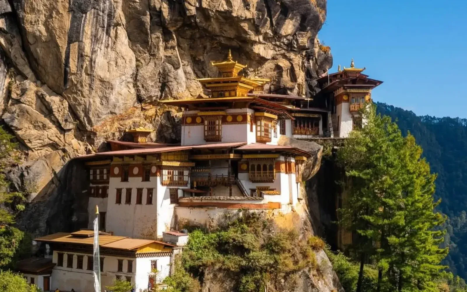 Nepal & Bhutan Tour Highlights and Itinerary
