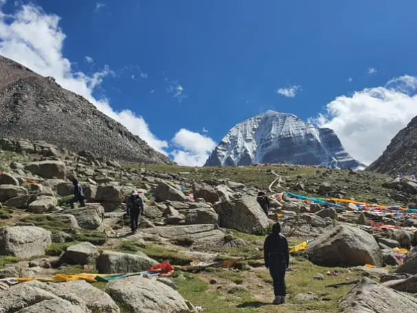 Kailash Mansarovar Yatra 2026–2027 | Best Kailash Tour Packages & Dates