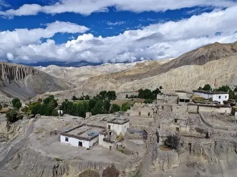 Upper Mustang Trekking