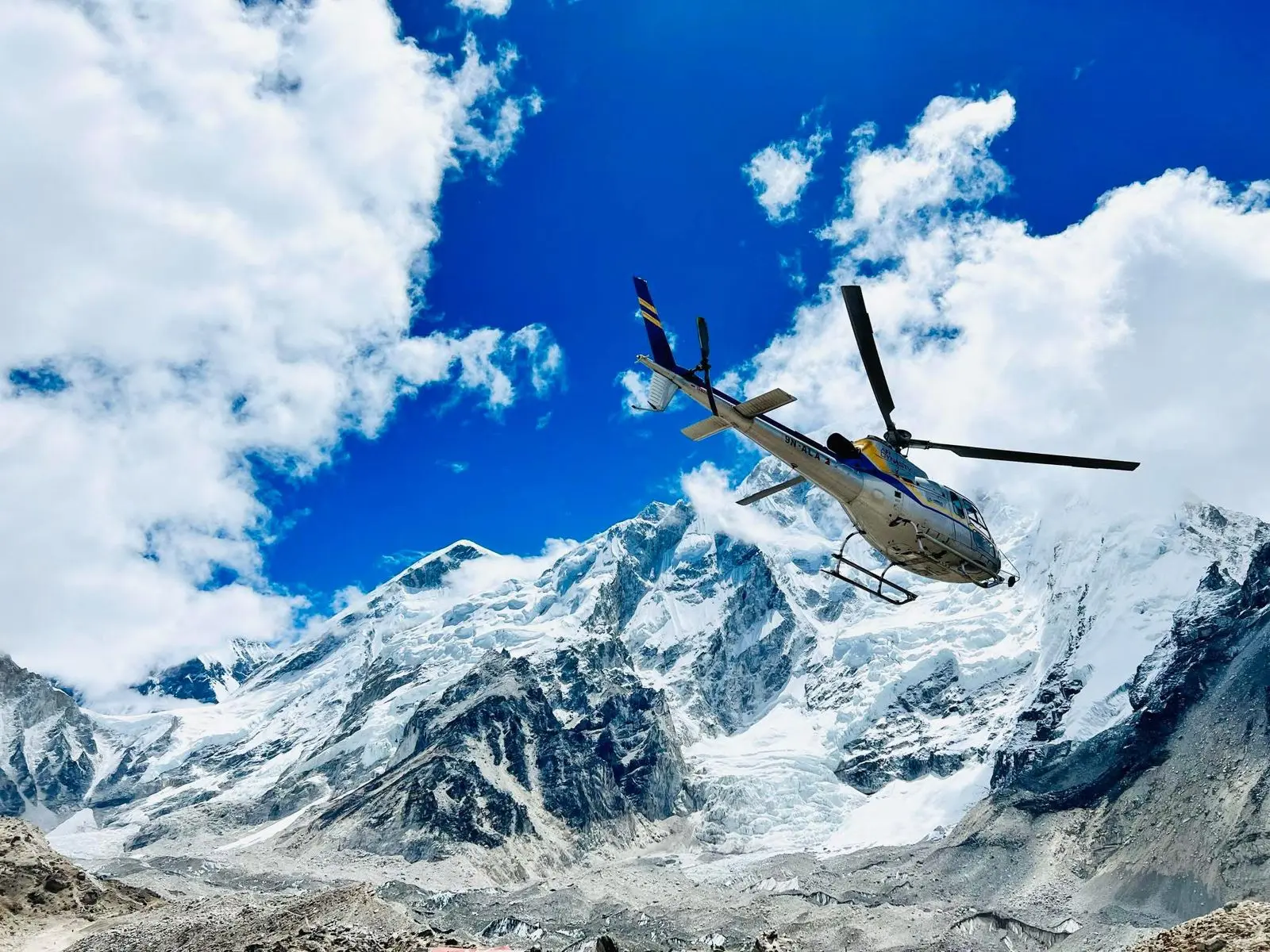 Luxury Everest Heli Tour & Breakfast at Everest View Hotel